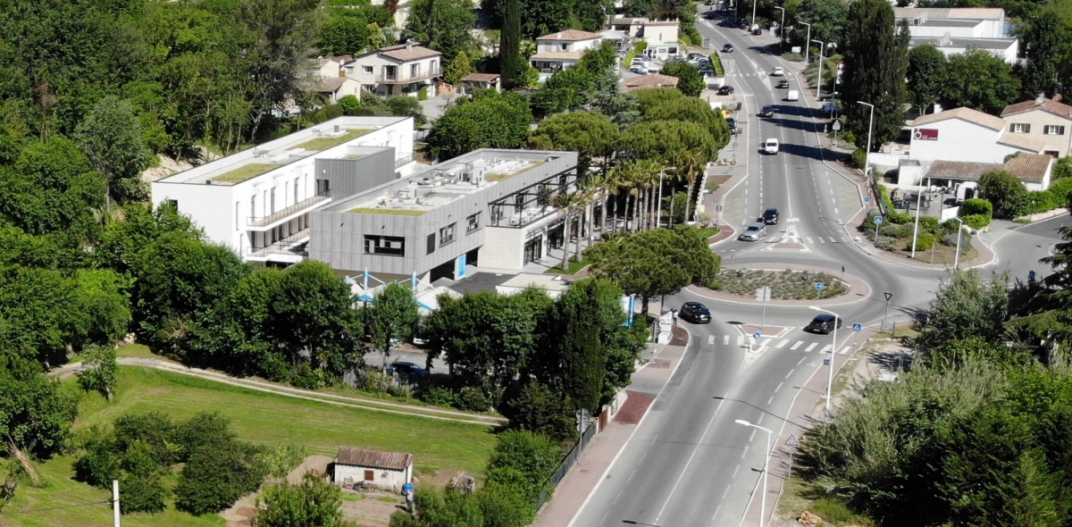 Bureaux et Commerces : Le Carré la Colle